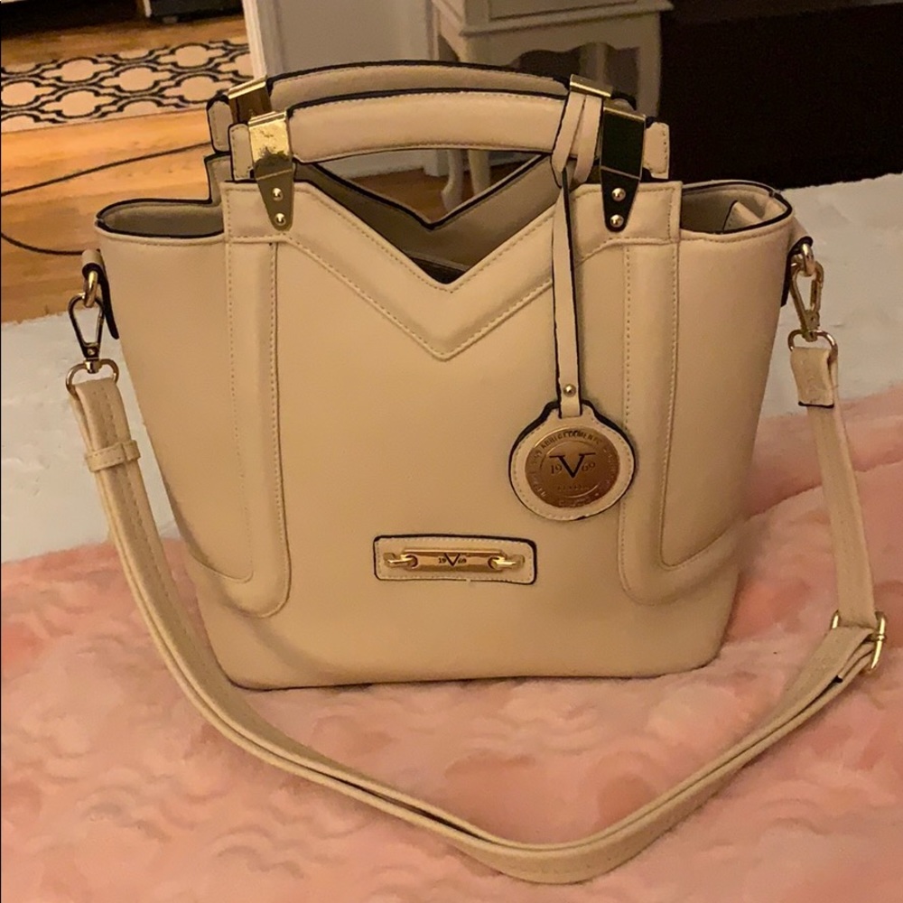 V 1969 Italia Cream Purse w/ Cross Body Strap